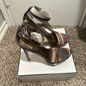 Guess Size 8 Women’s Heels